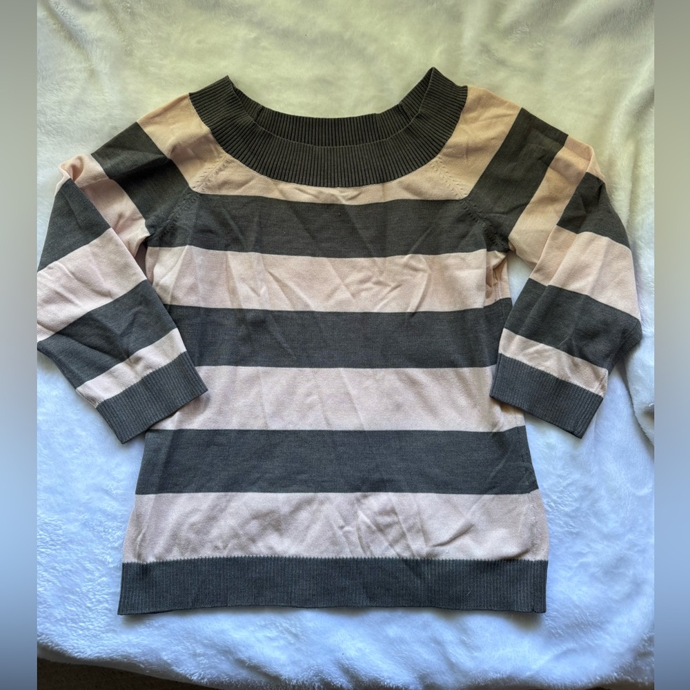 Striped 3/4 sleeve Y2K Vintage Boatneck Sweater in Blush and Charcoal